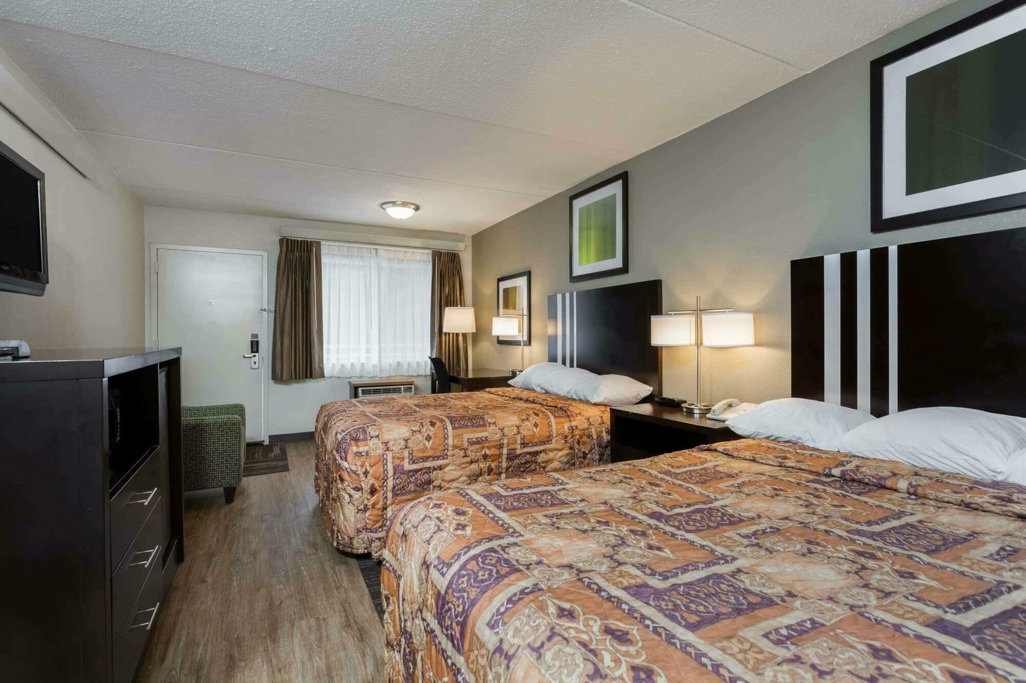 Days Inn By Wyndham Harrisburg North Luaran gambar